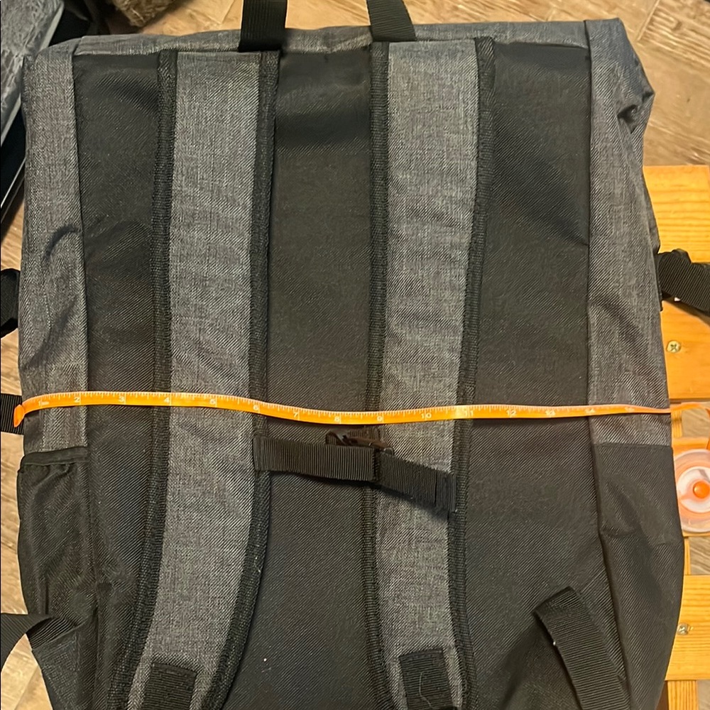 Gaiam backpack - Picture 3 of 3
